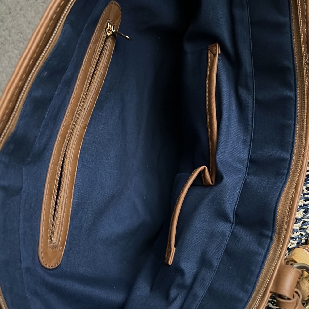 Spring/ Summer Tote - Picture 4 of 5